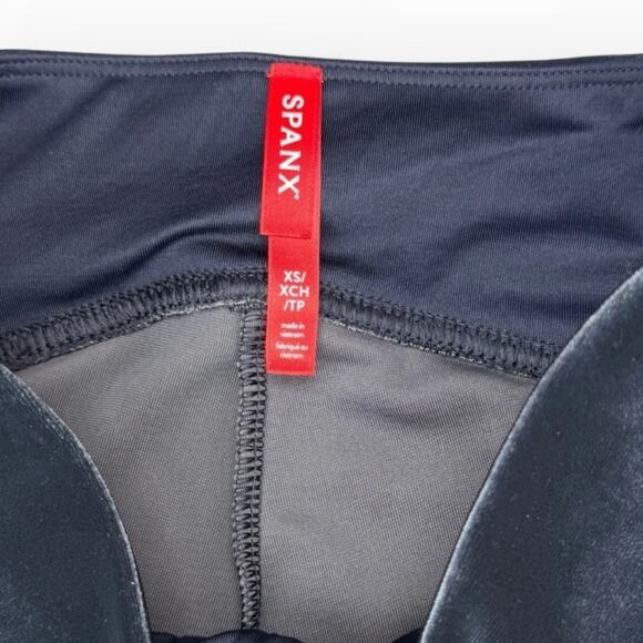 Spanx New Black Velvet Women's XS Shaping Leggings - Picture 12 of 14